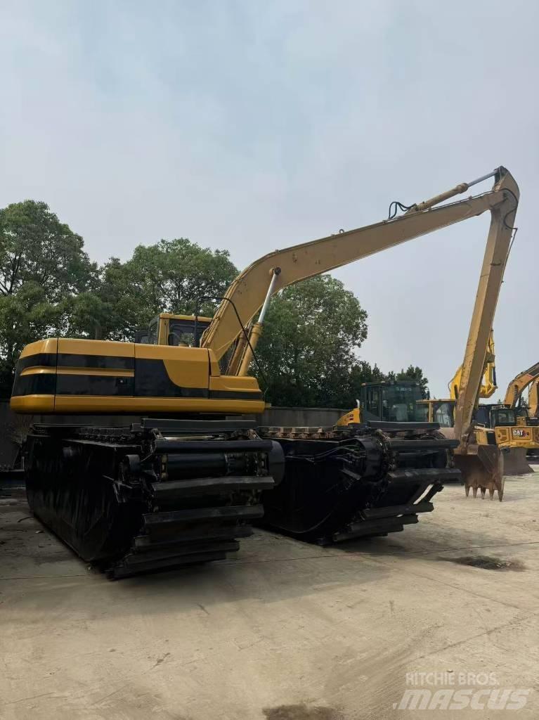 CAT 320B Amfibijski bagri