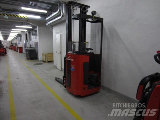 Linde L2000 Samopogonski ročni viličarji