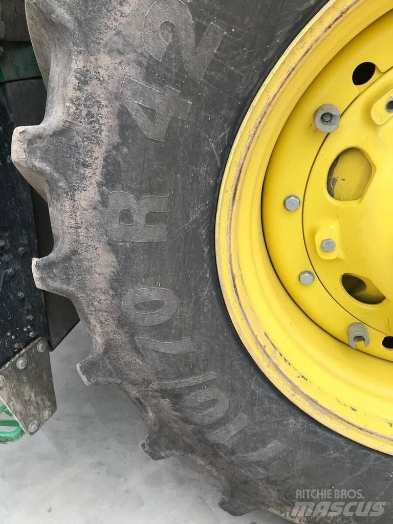John Deere 8R410 Traktorji