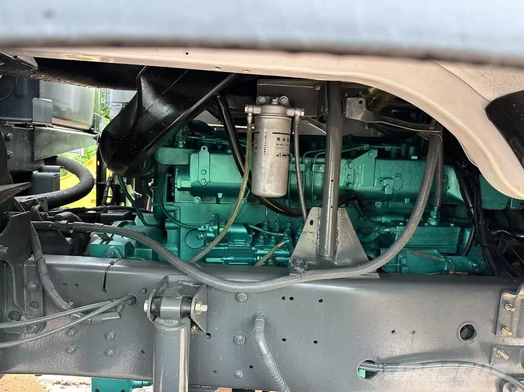 Howo 371hp 8x4 Kiper tovornjaki