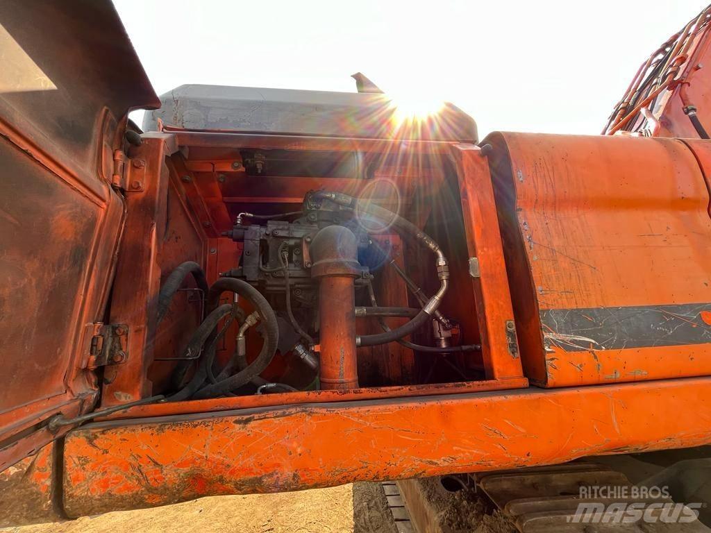 Doosan DX 480 LC Bagri goseničarji