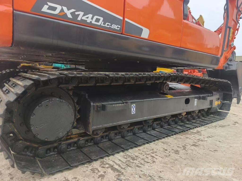 Doosan DX 140 Bagri goseničarji