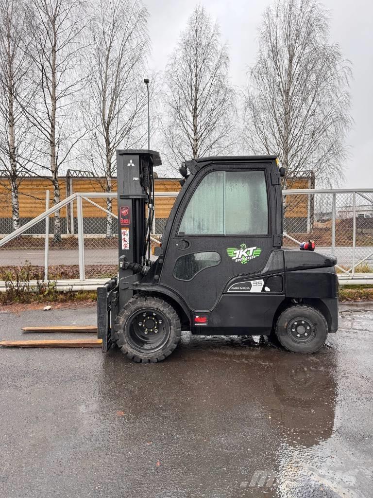 Mitsubishi FD 35 N3 Dizelski viličarji