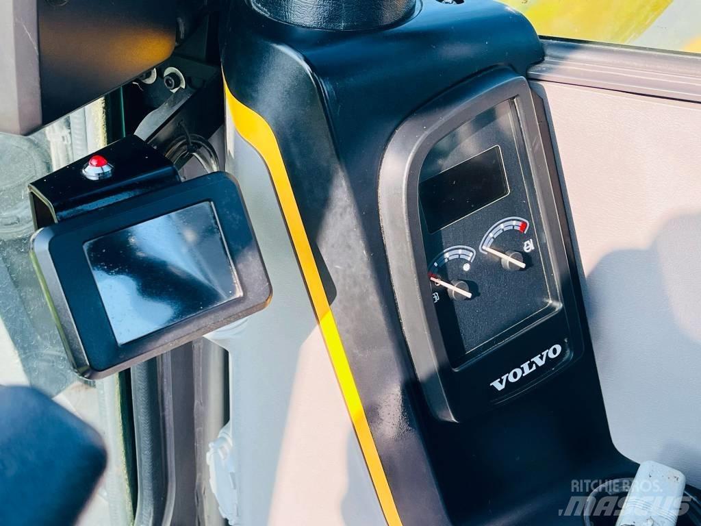 Volvo ECR 88 D Bagri goseničarji