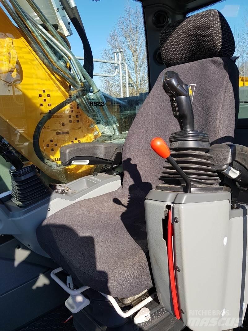 Liebherr R922 Bagri goseničarji