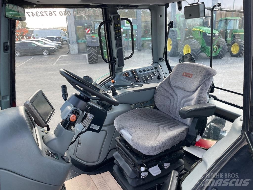 Valtra T 151 Traktorji