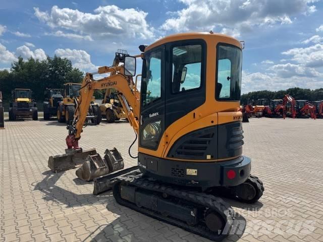 Hyundai R25Z-9 AK Mini bagri <7t