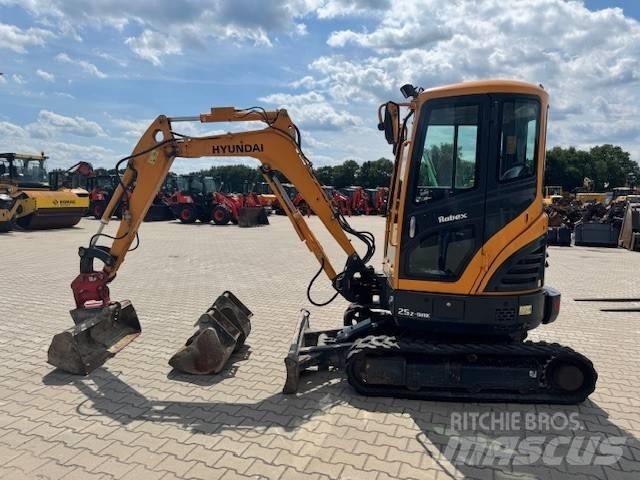 Hyundai R25Z-9 AK Mini bagri <7t