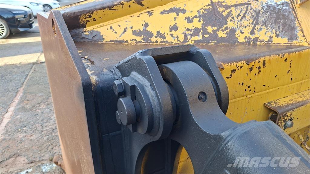 CAT D8T Gradbeništvo - drugo