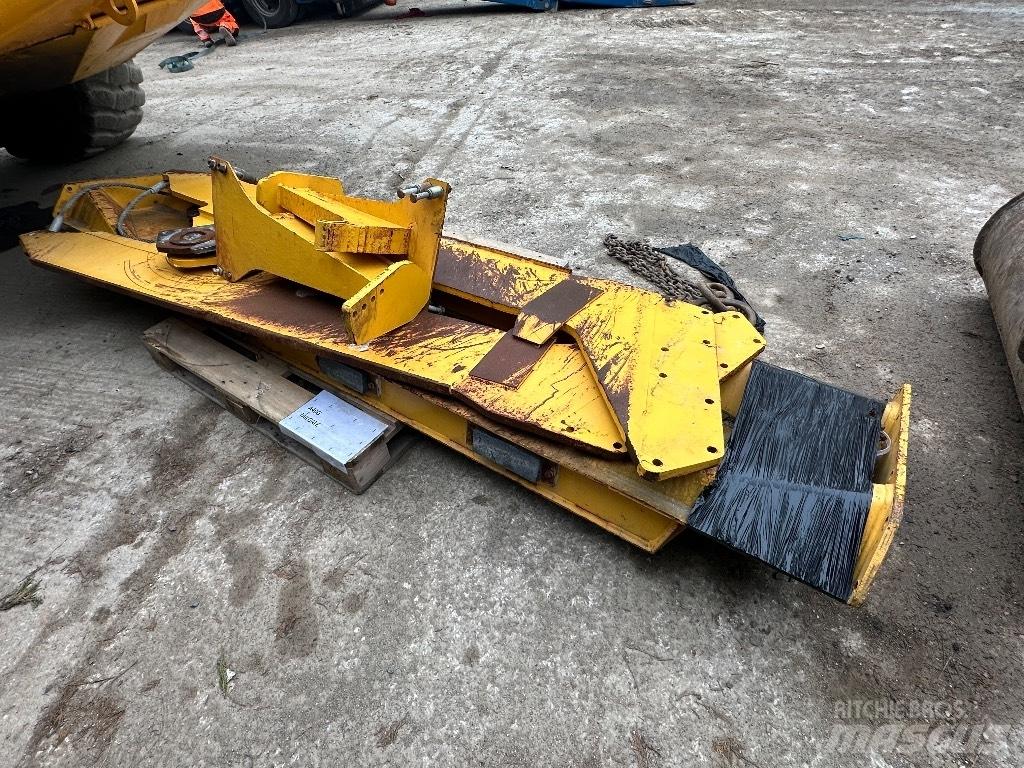 Volvo A40G Zglobni demperji