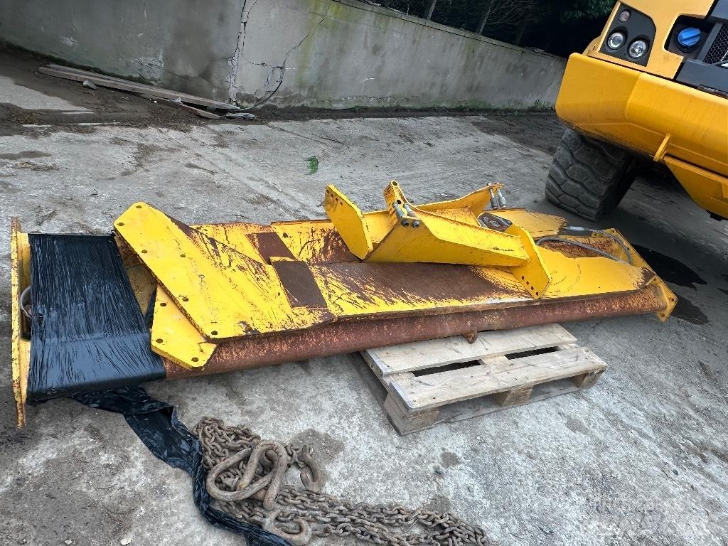 Volvo A40G Zglobni demperji