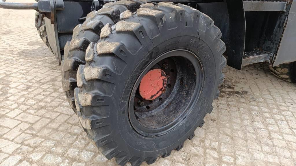 Fiat-Hitachi EX135W Bagri na kolesih