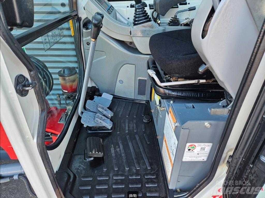 Takeuchi TB 225 Mini bagri <7t