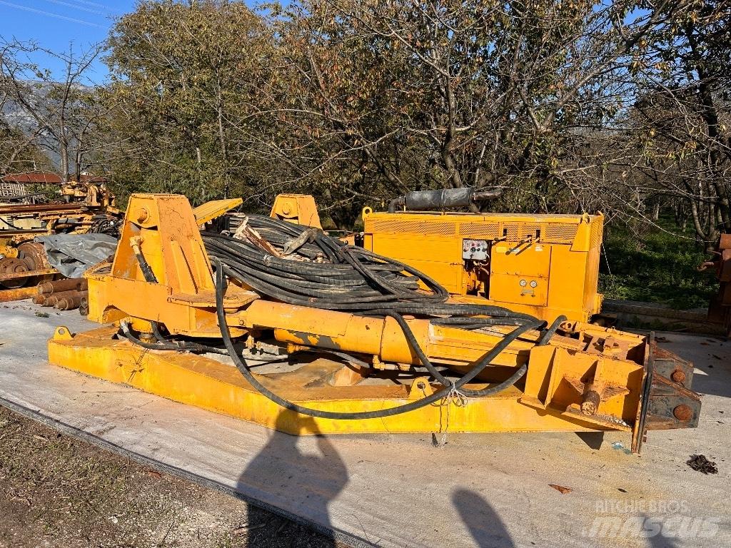 Bauer BV 1300 Ohišje oscilatorjev