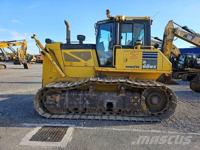 Komatsu D 65 WX-17 Buldožerji goseničarji