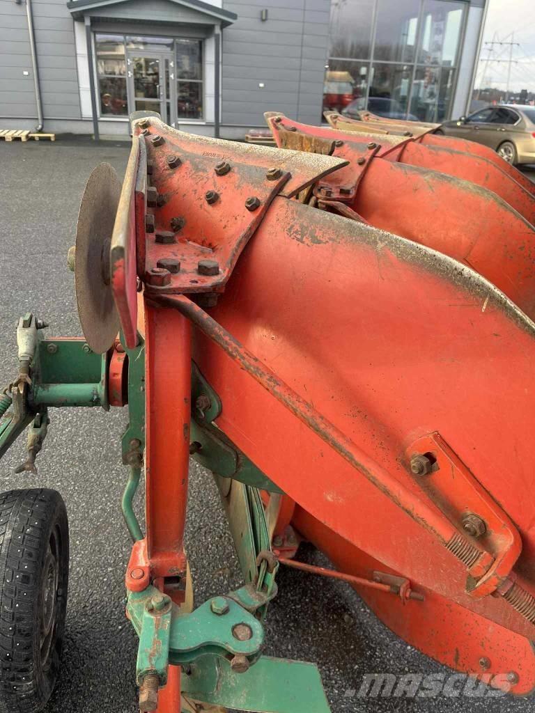 Kverneland E160-4-8 Obračalni plugi