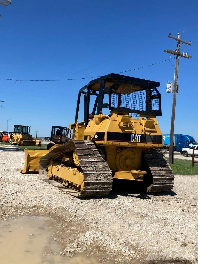 CAT Bulldozer D4H Buldožerji goseničarji