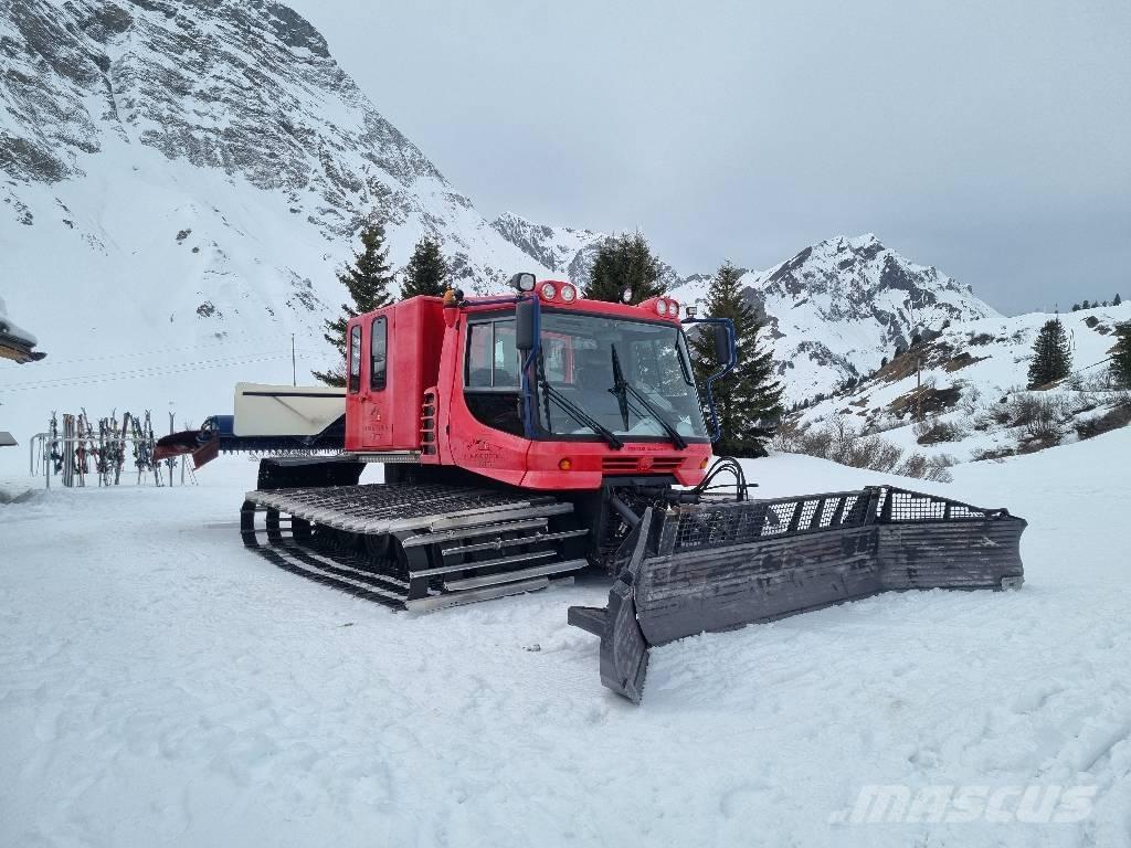  Pistenbully 300 DD Ratraki