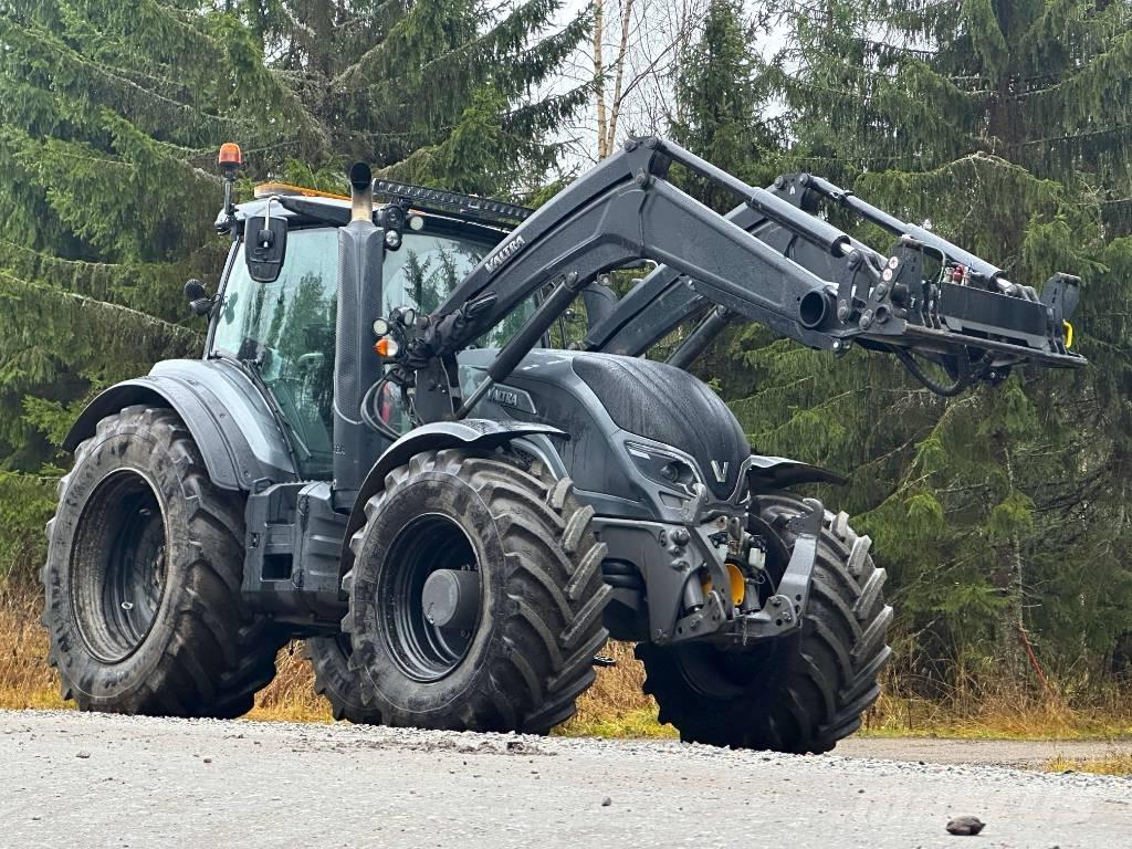 Valtra T 234 V Traktorji