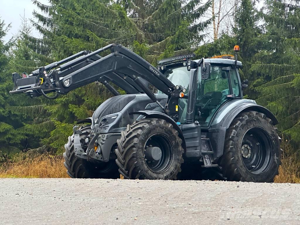 Valtra T 234 V Traktorji