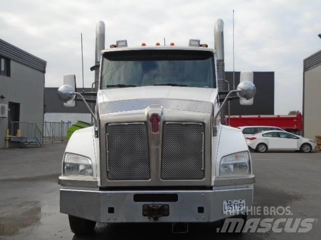 Kenworth T 880 Vlačilci
