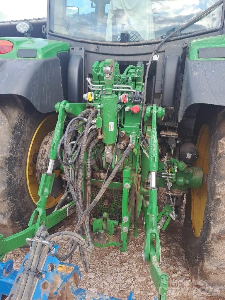 John Deere 6155R Traktorji