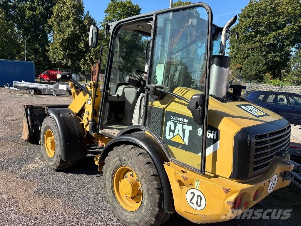 CAT 906 H Kolesni nakladalci