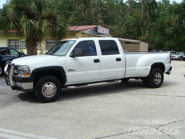 Chevrolet 3500 Tovornjaki s kesonom/platojem