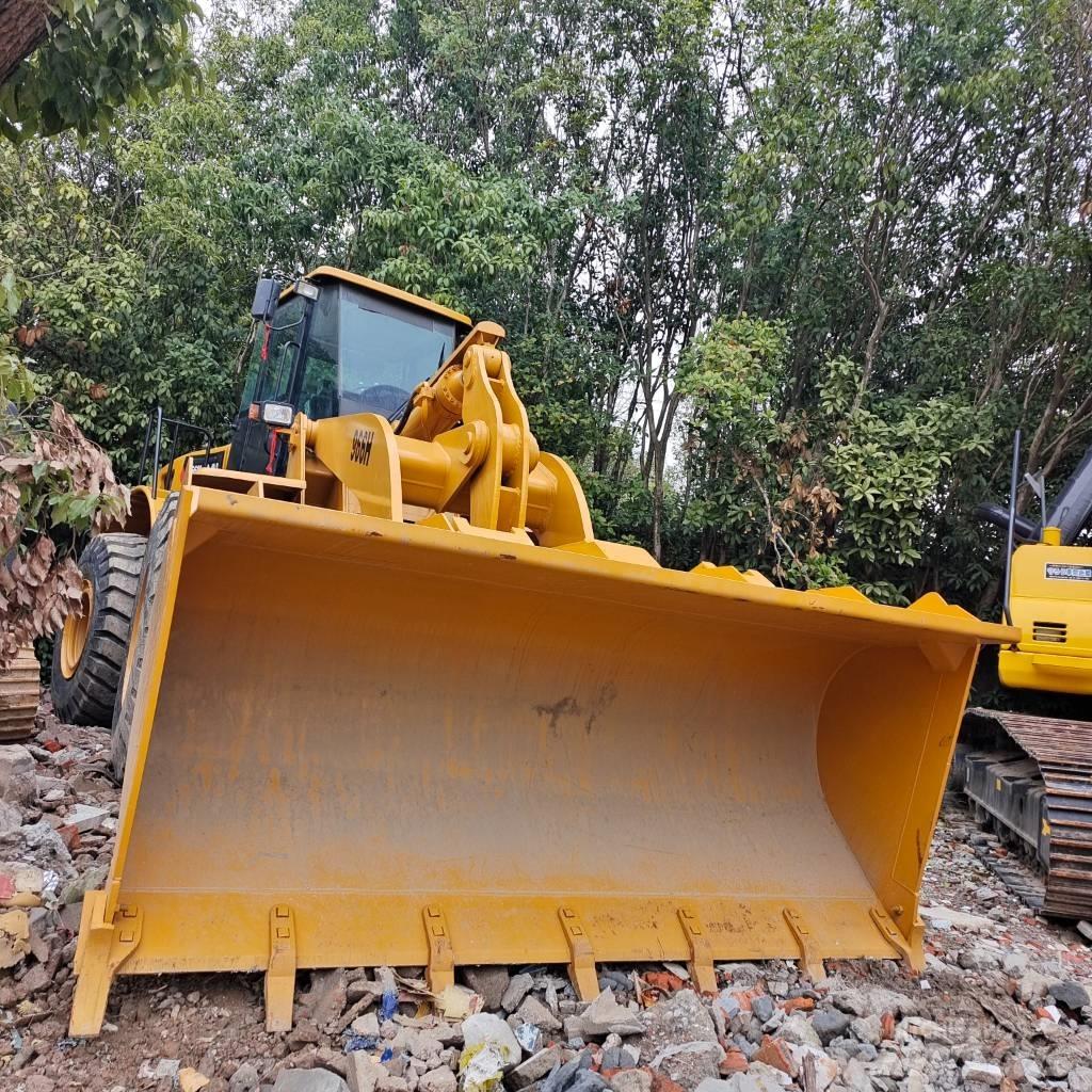 CAT 966G Kolesni nakladalci