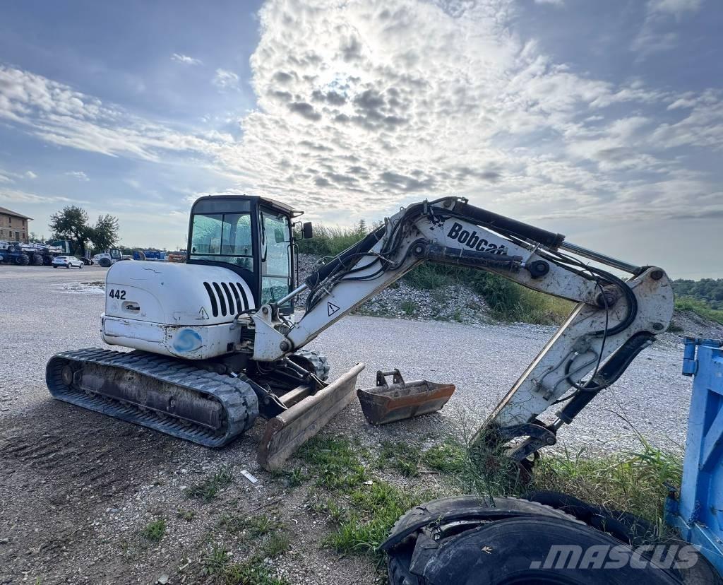 Bobcat 442 B Midi bagri 7t – 12t