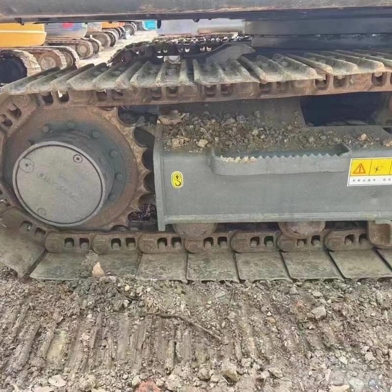Volvo EC 80 Bagri goseničarji