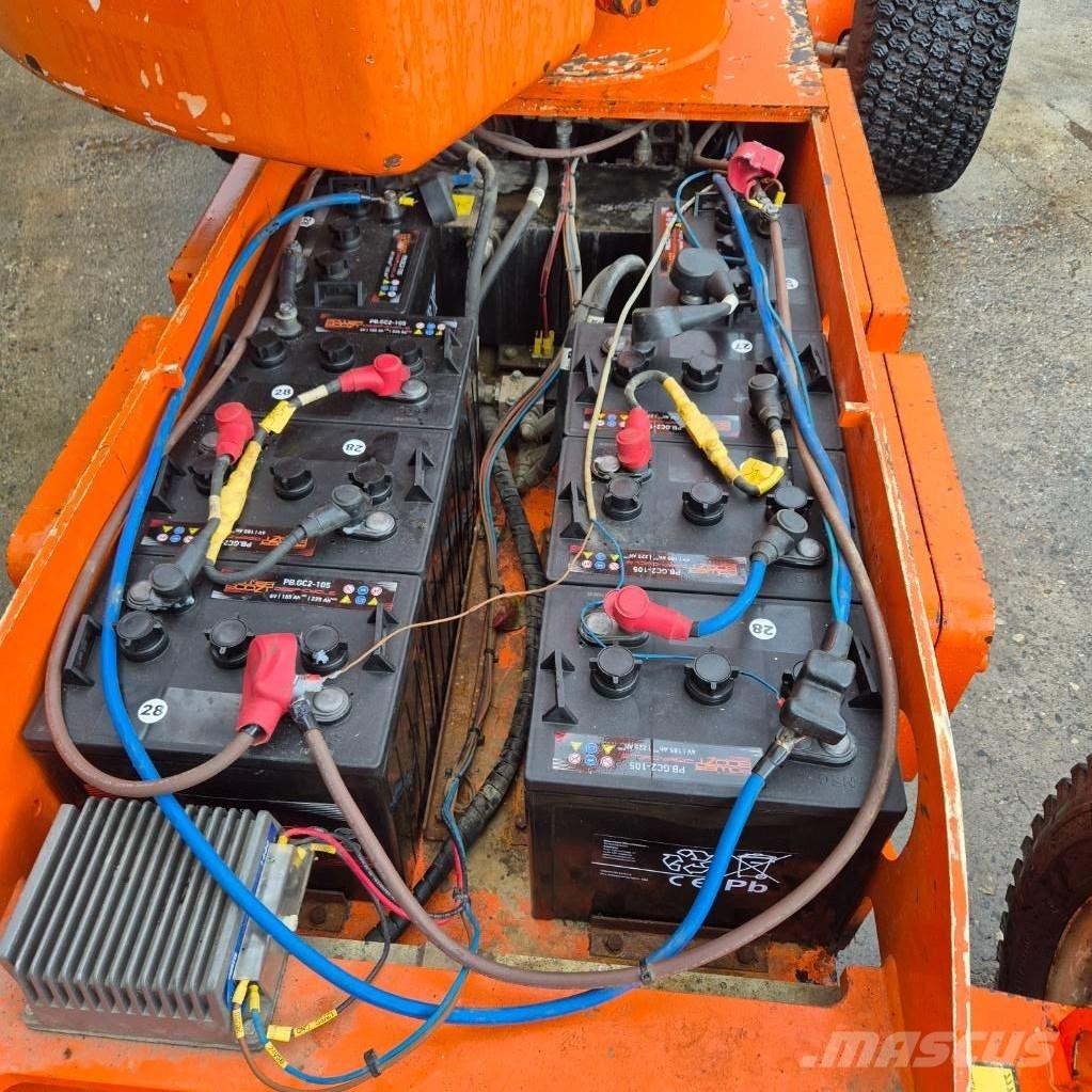 Niftylift HR 12 E Zglobne dvižne ploščadi