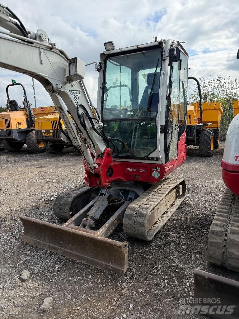 Takeuchi TB 230 Mini bagri <7t