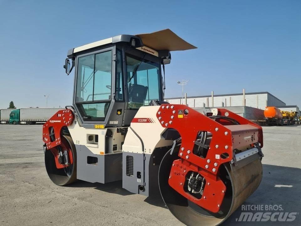Dynapac CC2200 Dvojni valjarji