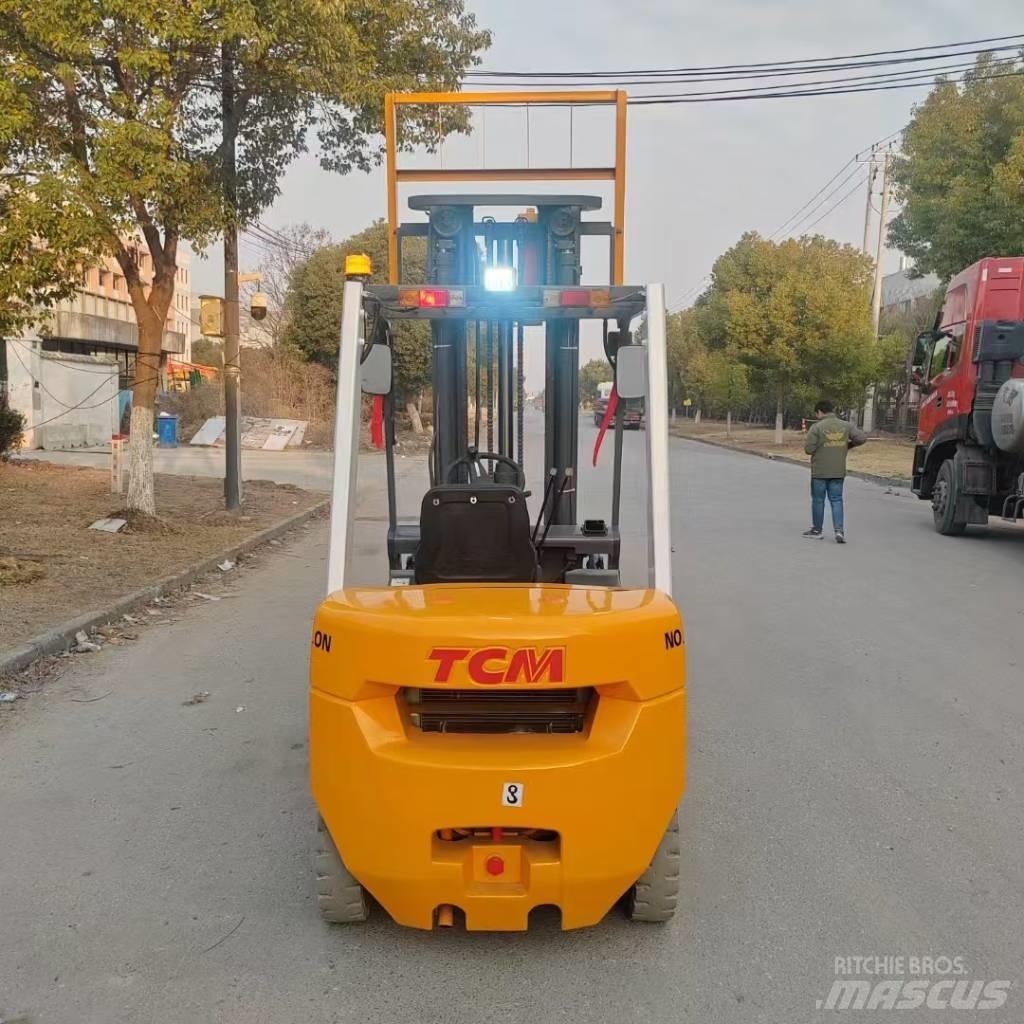 TCM FD30 Dizelski viličarji