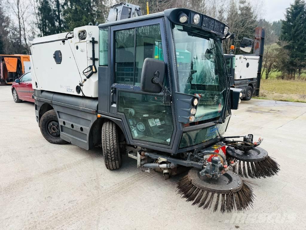 Schmidt Swingo 200 Cestni pometači