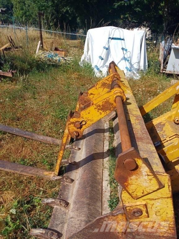 JCB 3 CX Rovokopači