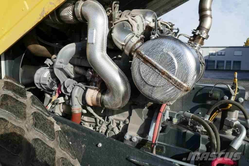Bomag BW 213 D-5 Kompaktorji tal