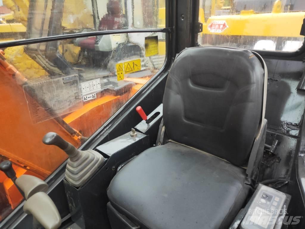 Hitachi ZX55 Mini bagri <7t