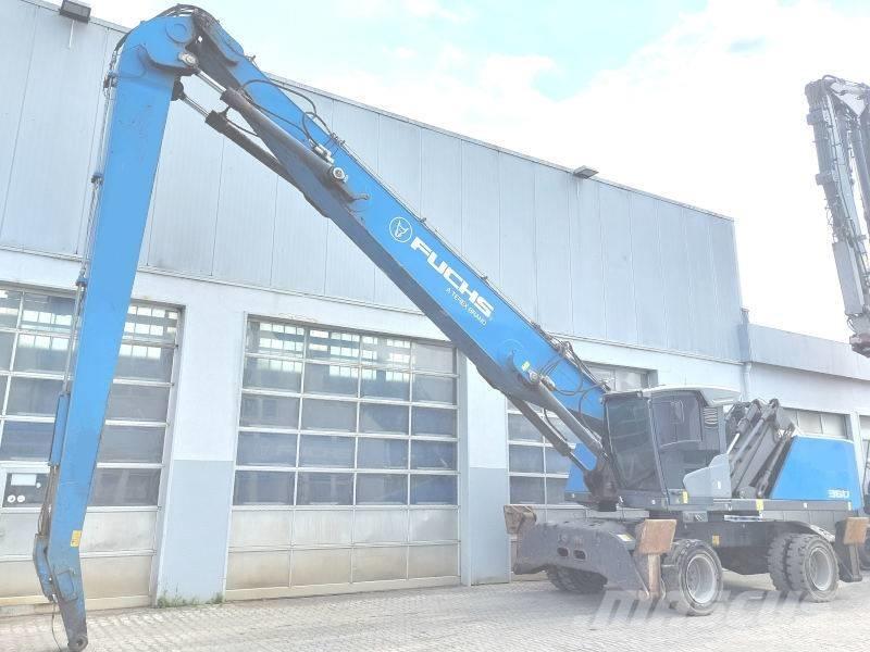 Fuchs MHL 360 F Bagri za prekladanje primarnih/sekundarnih surovin