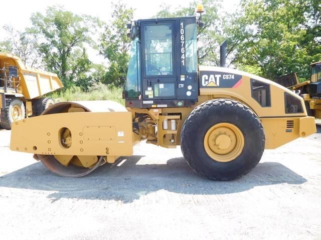 CAT CS 74 Enojni valjarji
