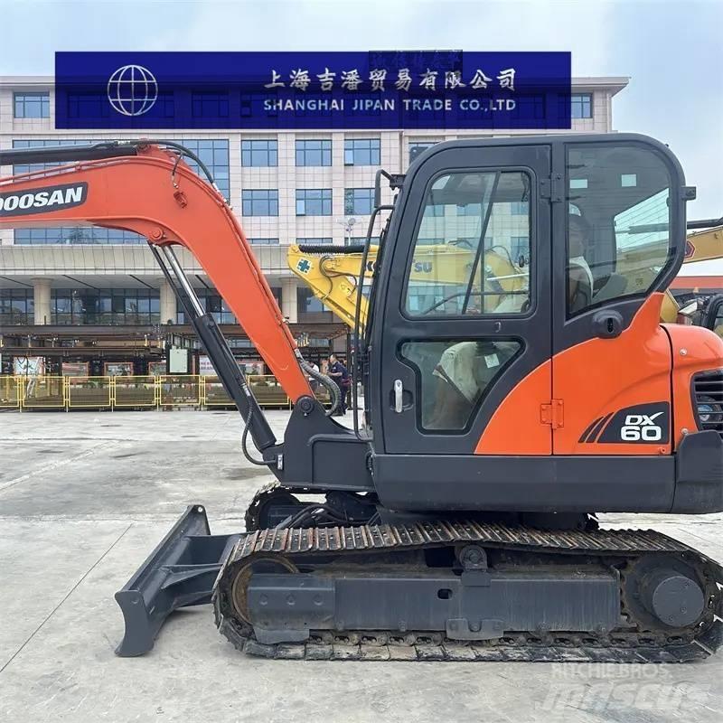 Doosan DX 60 Mini bagri <7t