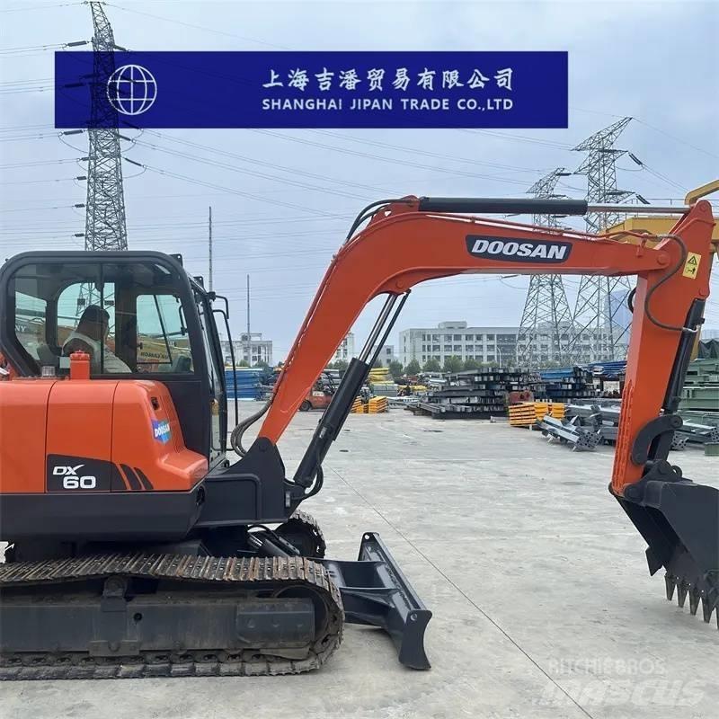 Doosan DX 60 Mini bagri <7t