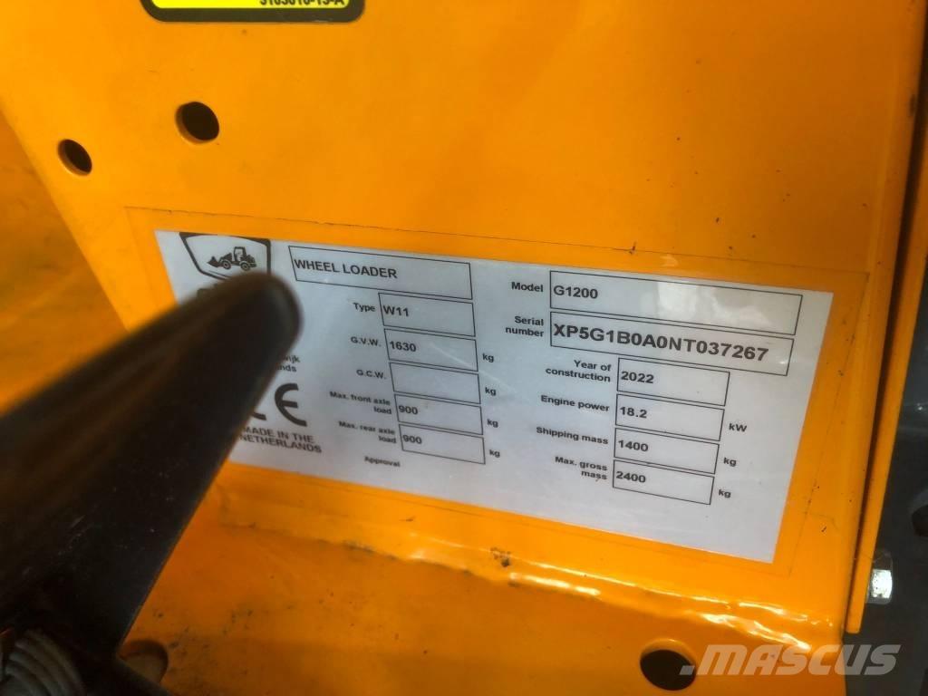 GiANT G 1200 Večnamenski nakladalci
