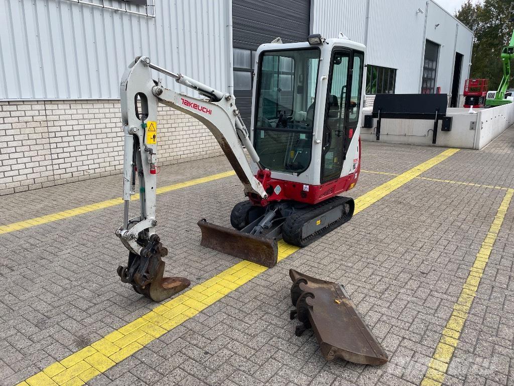 Takeuchi TB 216 Mini bagri <7t