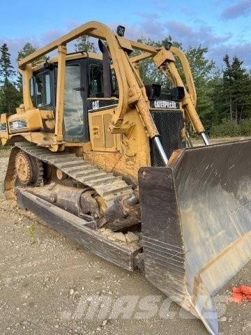 CAT D 6 R XL Buldožerji goseničarji