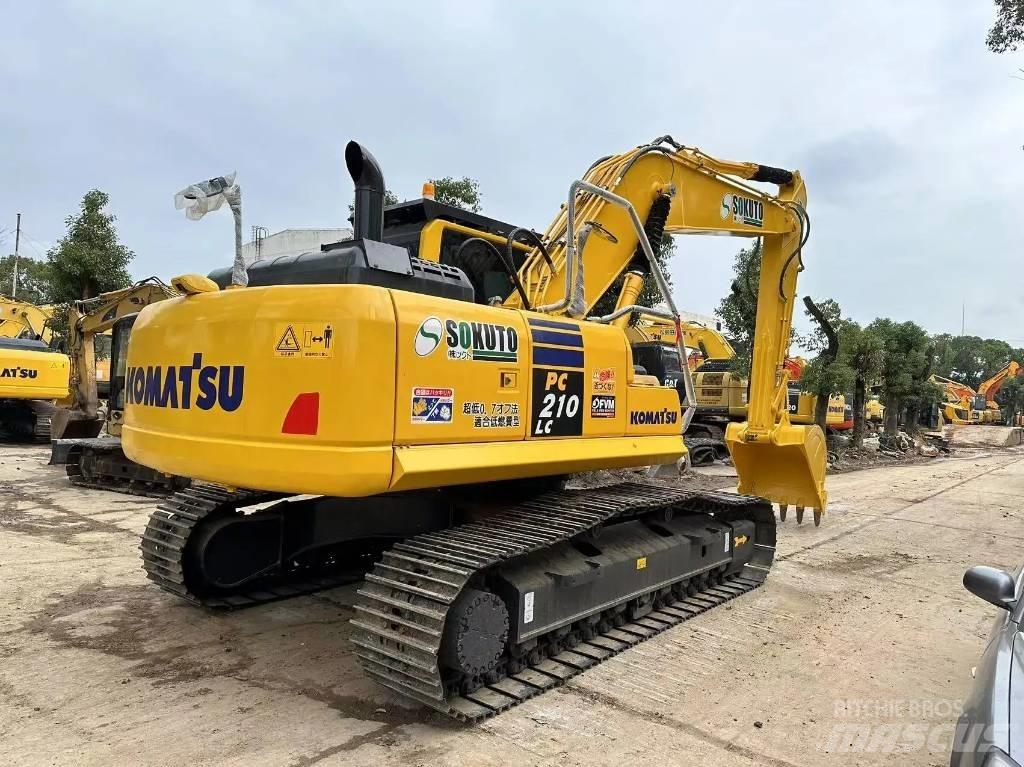 Komatsu PC 210-8 Bagri goseničarji