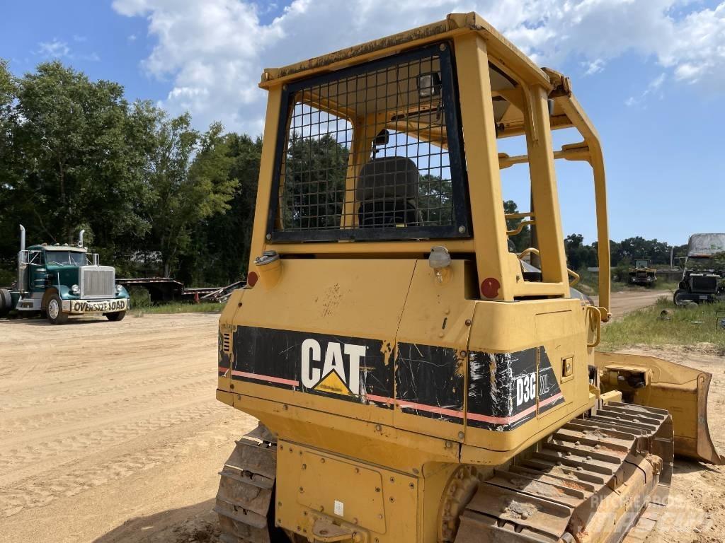 CAT D3G XL Buldožerji goseničarji