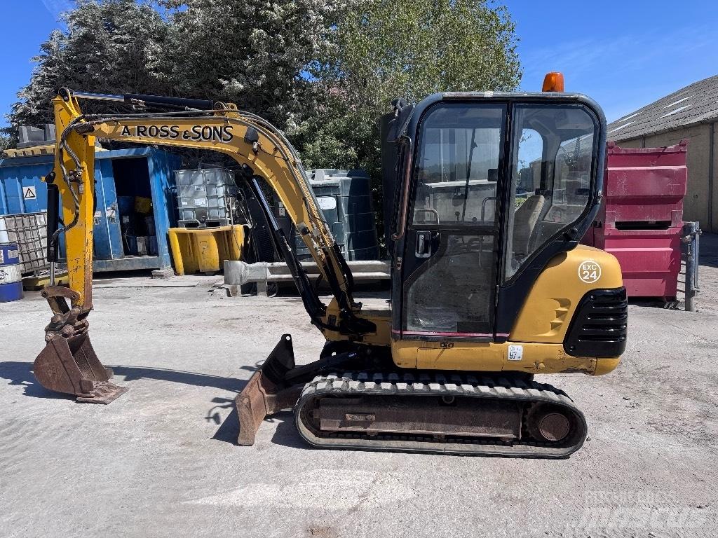 CAT 302.5 Mini bagri <7t