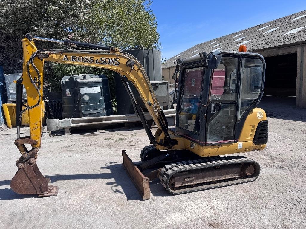 CAT 302.5 Mini bagri <7t